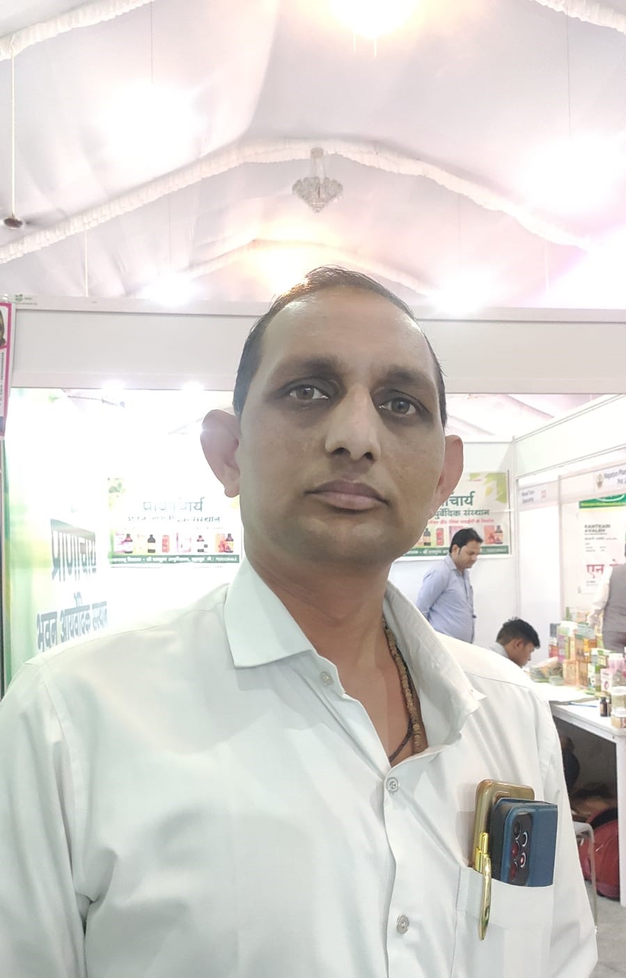 Dr Vishwas Phapale